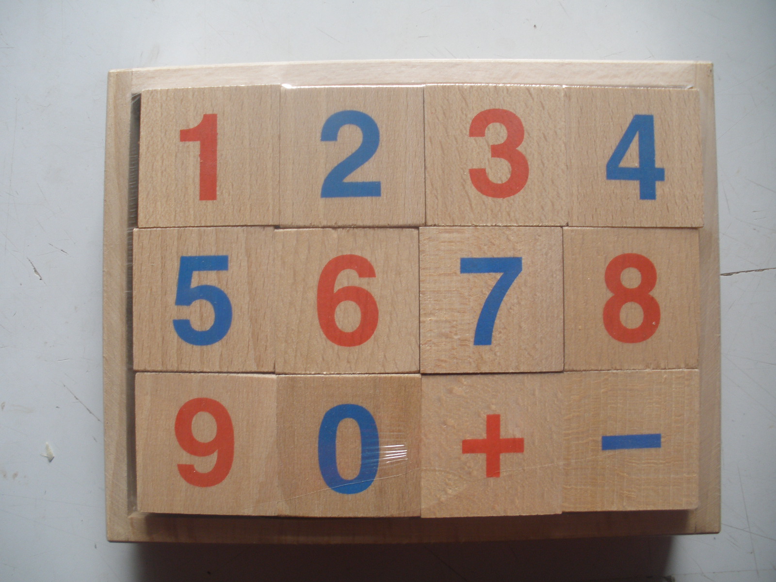 Farebné kocky (drevo) s číslami